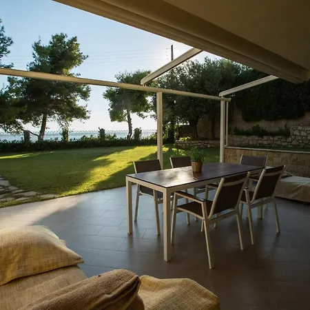 Moriel Seaside Homes Elia Nikitis