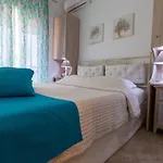 Moriel Seaside Homes * Elia Nikitis